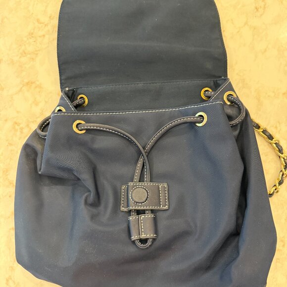 EUC Navy Blue Tommy Hilfiger Chain Backpack - Picture 4 of 6